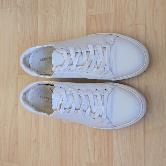 Kenneth Cole Kam White Leather Lace-Up Sneaker with Gold Accent Size 8M - Picture 3 of 9